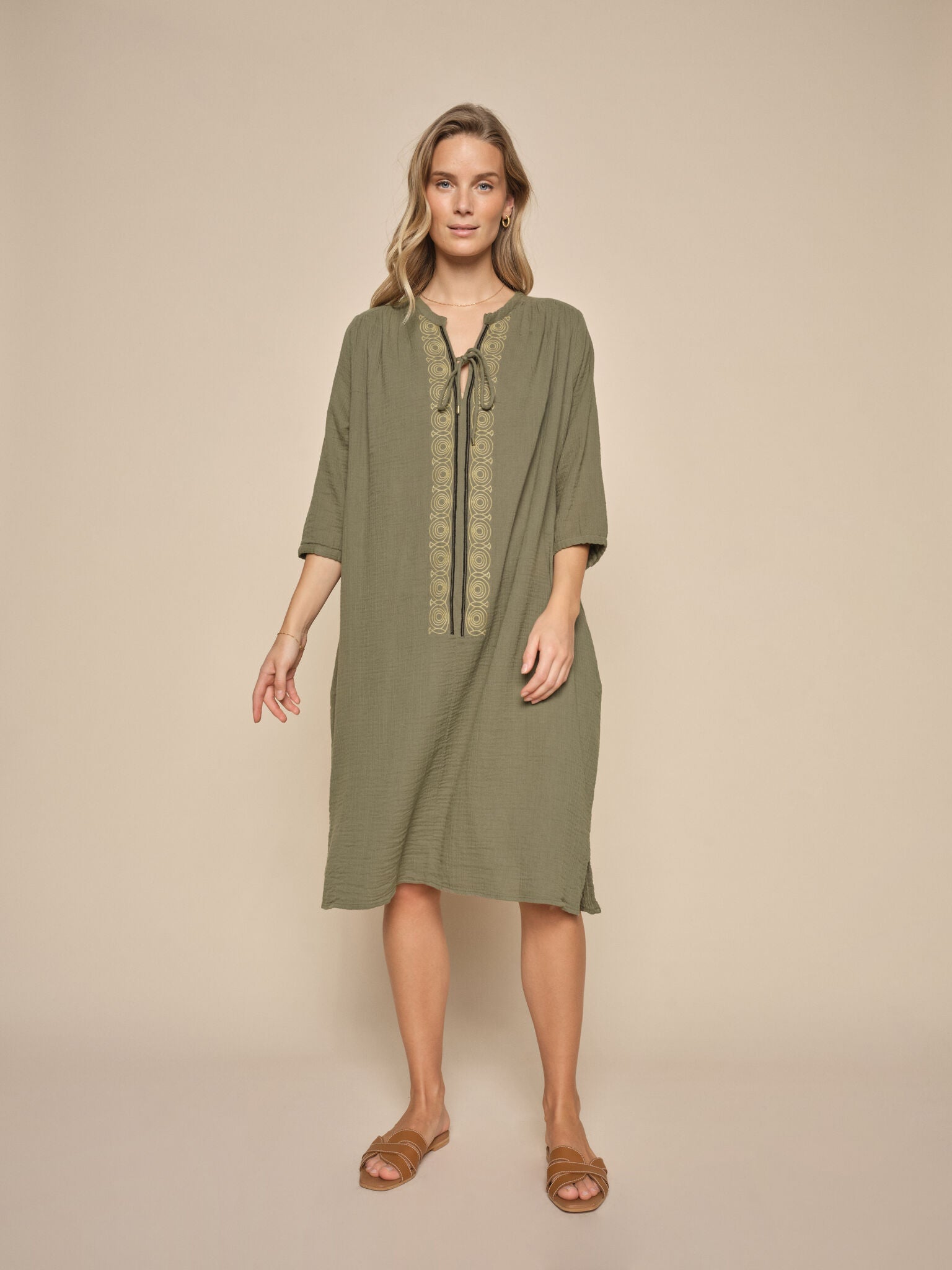 Mdoelshot / Dusty Olive / Detail